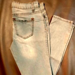 Red Camel light colored jeans
